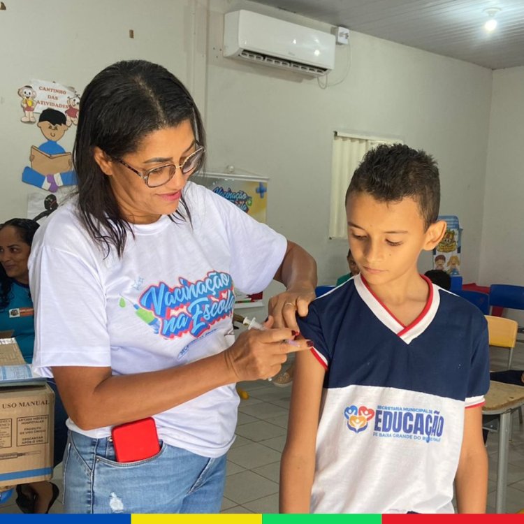 Campanha de Vacinação na Escola, atende nesta Terça - Feira 16\04 a Unidade Escolar  Felipe José da Silva, Povoado Formosa.