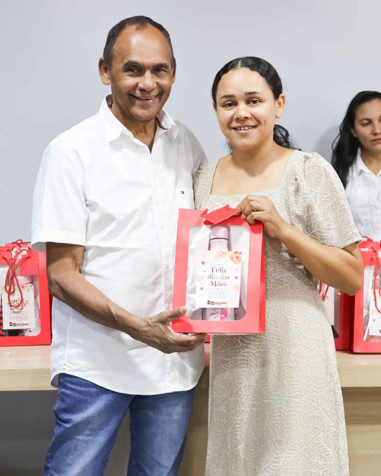 Homenagem Especial pelo Dia das Mães às Colaboradoras