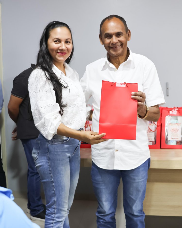 Homenagem Especial pelo Dia das Mães às Colaboradoras