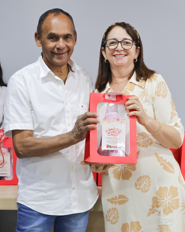 Homenagem Especial pelo Dia das Mães às Colaboradoras