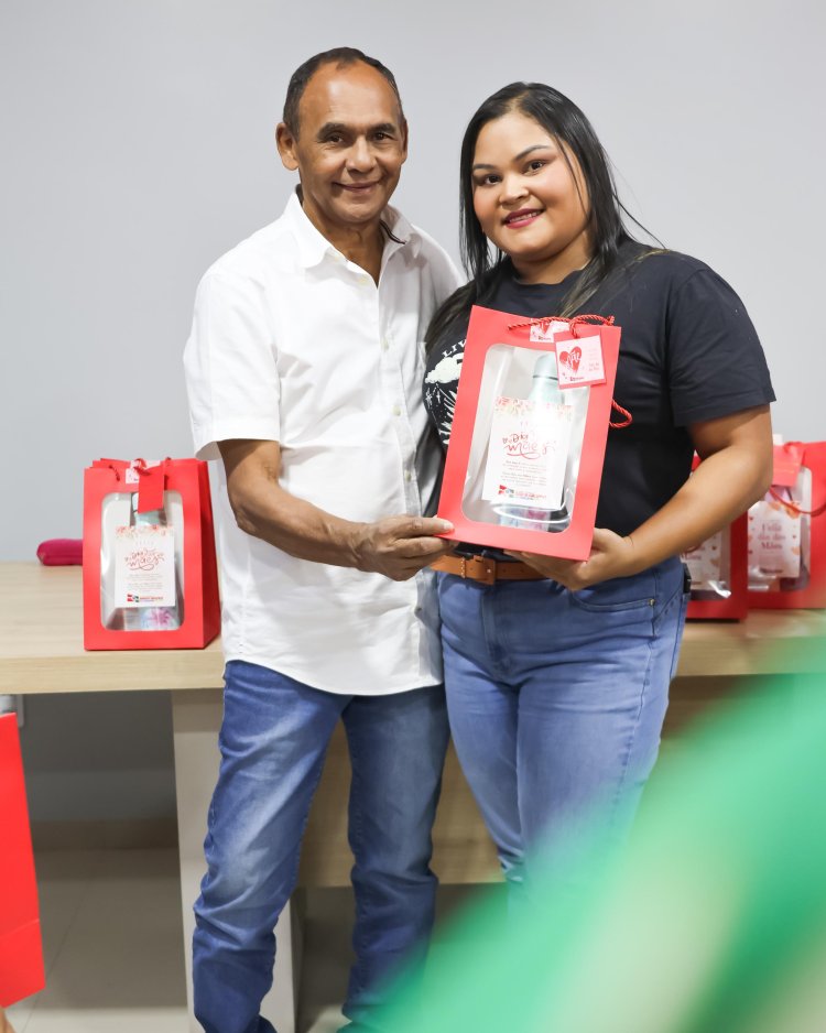 Homenagem Especial pelo Dia das Mães às Colaboradoras