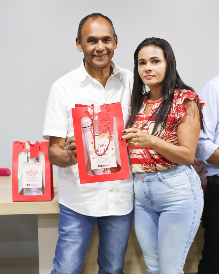 Homenagem Especial pelo Dia das Mães às Colaboradoras