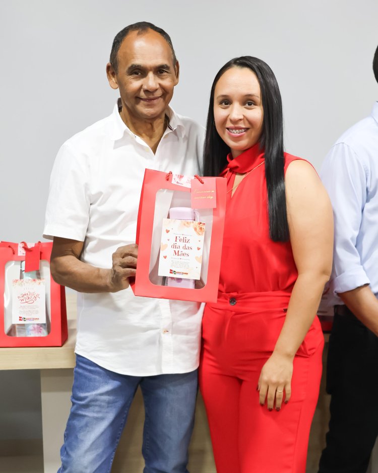 Homenagem Especial pelo Dia das Mães às Colaboradoras