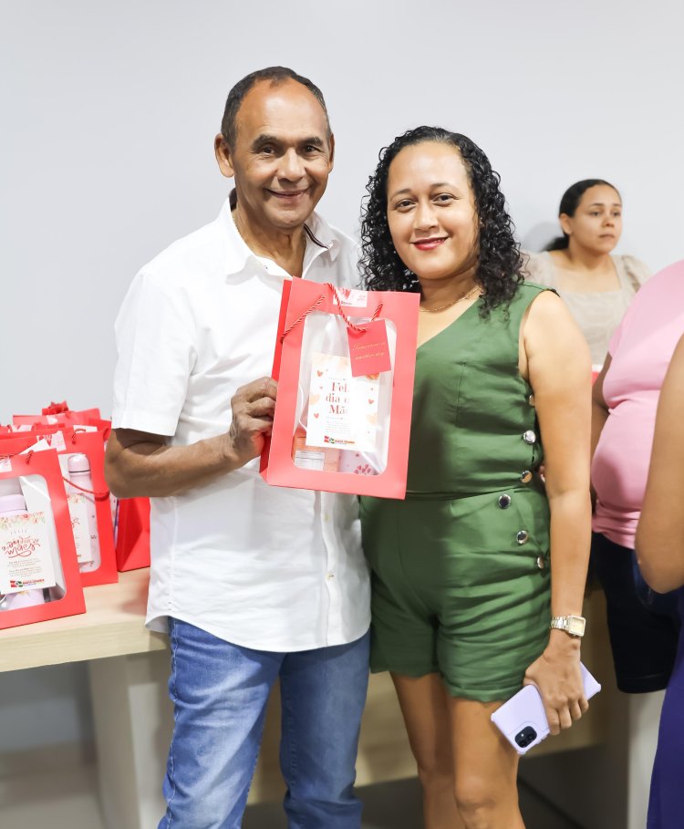 Homenagem Especial pelo Dia das Mães às Colaboradoras