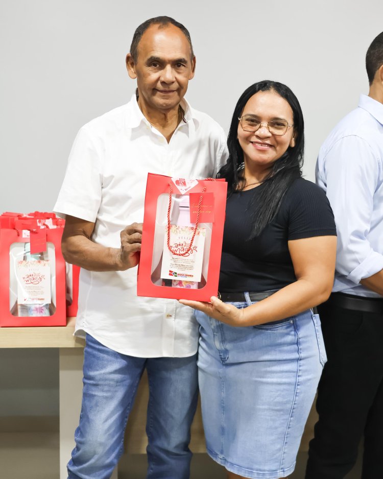 Homenagem Especial pelo Dia das Mães às Colaboradoras