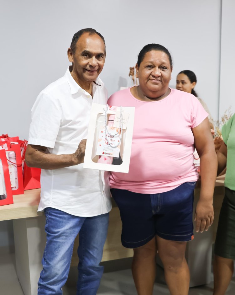 Homenagem Especial pelo Dia das Mães às Colaboradoras