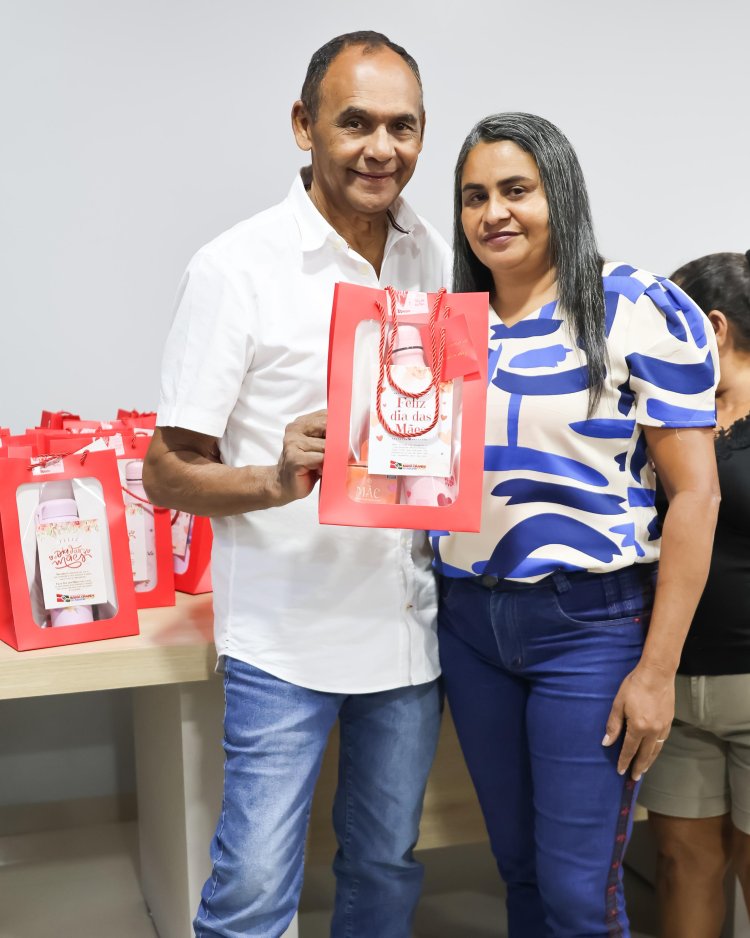 Homenagem Especial pelo Dia das Mães às Colaboradoras