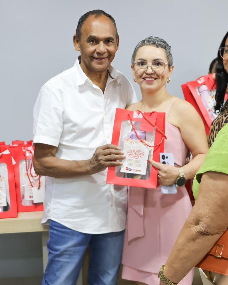 Homenagem Especial pelo Dia das Mães às Colaboradoras