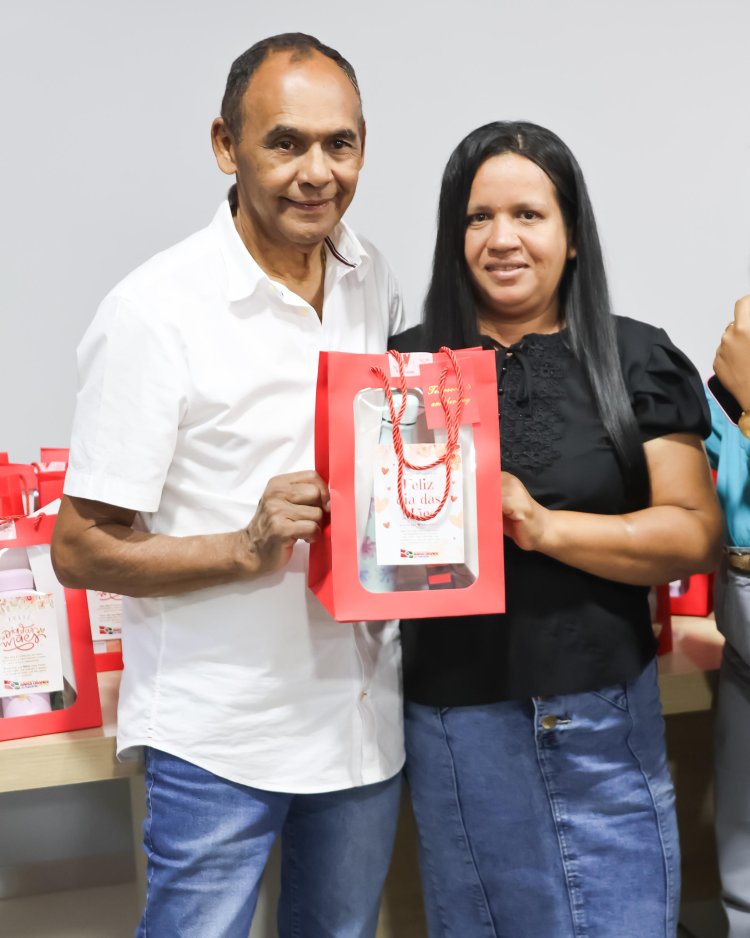 Homenagem Especial pelo Dia das Mães às Colaboradoras