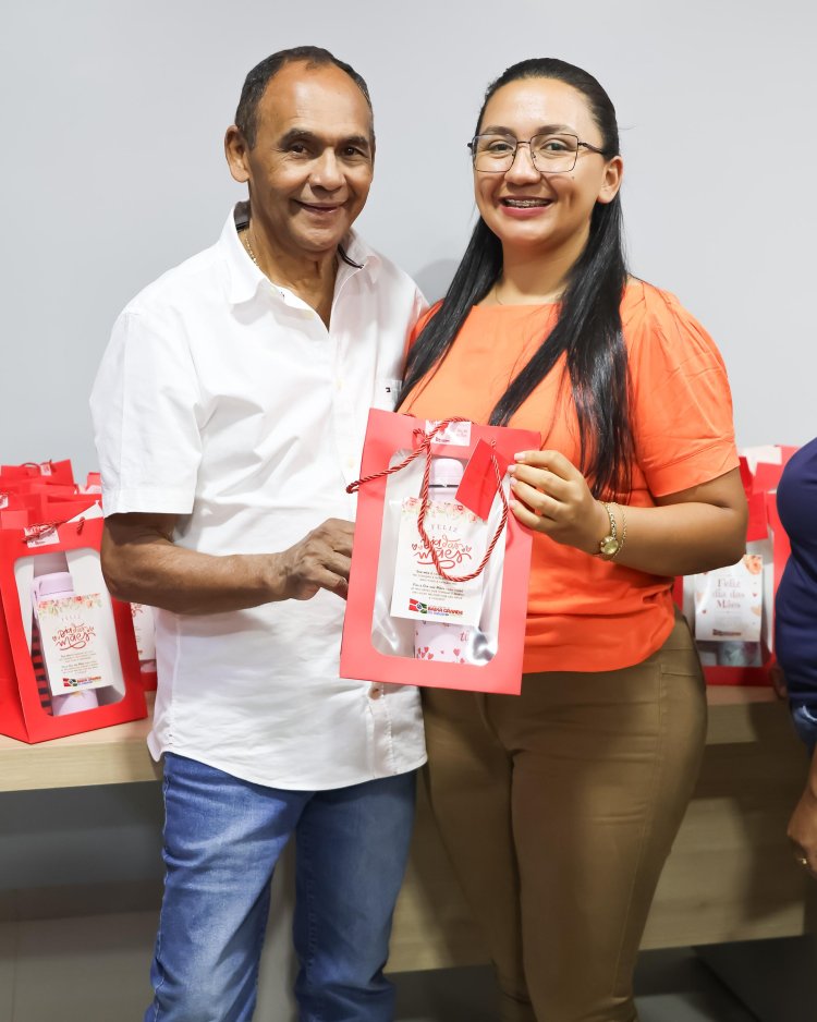 Homenagem Especial pelo Dia das Mães às Colaboradoras