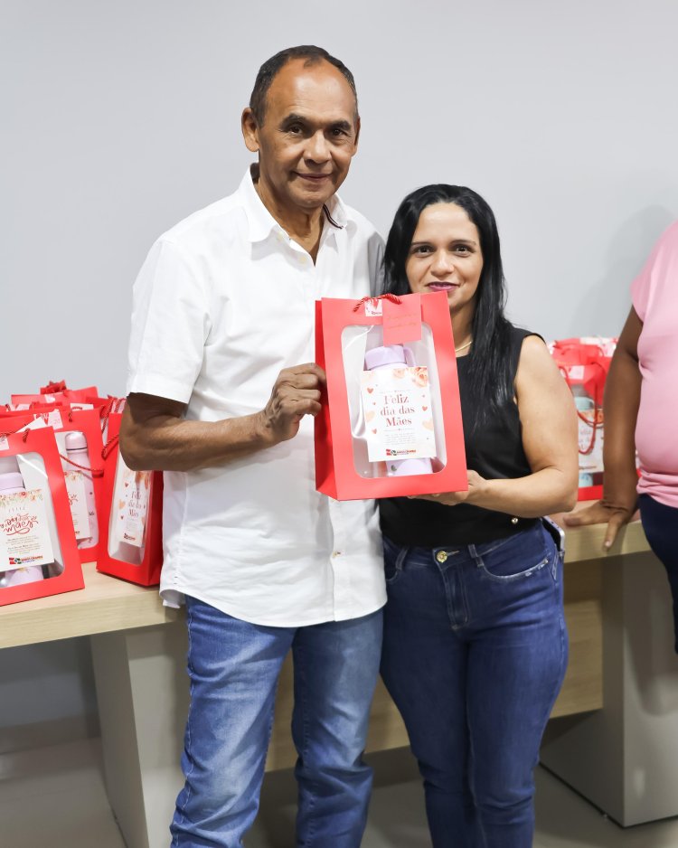 Homenagem Especial pelo Dia das Mães às Colaboradoras